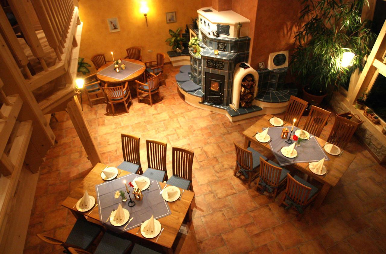 Landhotel "Lichte Aue" Lichtenau Stutzengrun エクステリア 写真