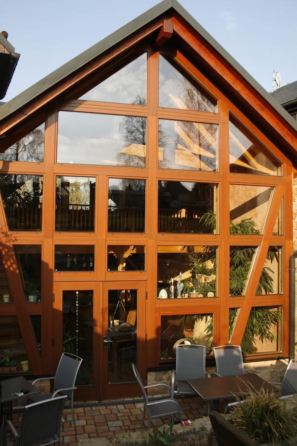 Landhotel "Lichte Aue" Lichtenau Stutzengrun エクステリア 写真